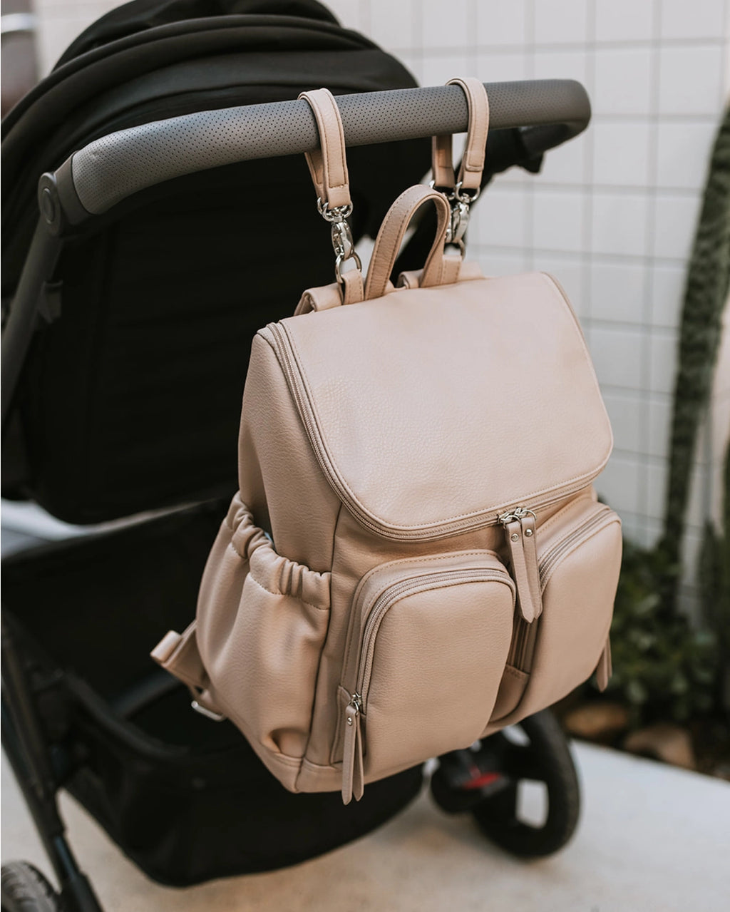 OiOi Signature Nappy Backpack - Oat Dimple Vegan Leather